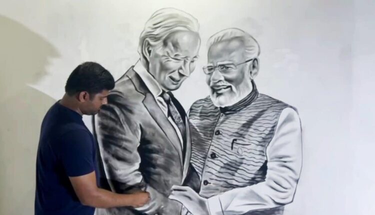 भारत-अमेरिका की गहरी दोस्ती पर मुस्लिम चित्रकार ने बनाई आठ फीट की पेटिंग
