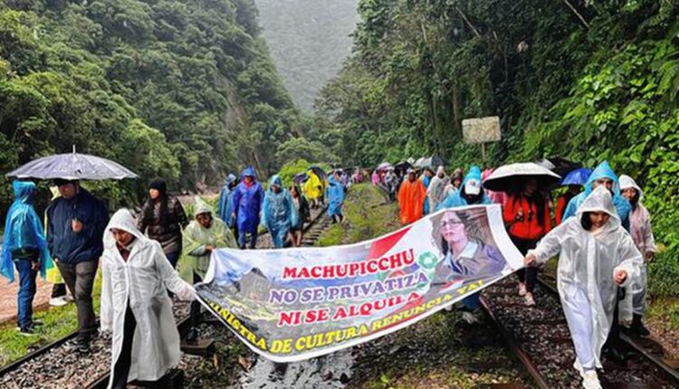Machu Picchu protesters disrupt tourism over ticket sales